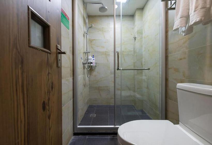 膳宿费 Lijiang Gui Yuan Tian Ju Guesthouse