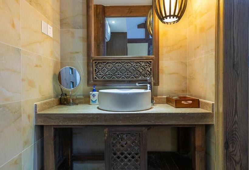 膳宿费 Lijiang Gui Yuan Tian Ju Guesthouse