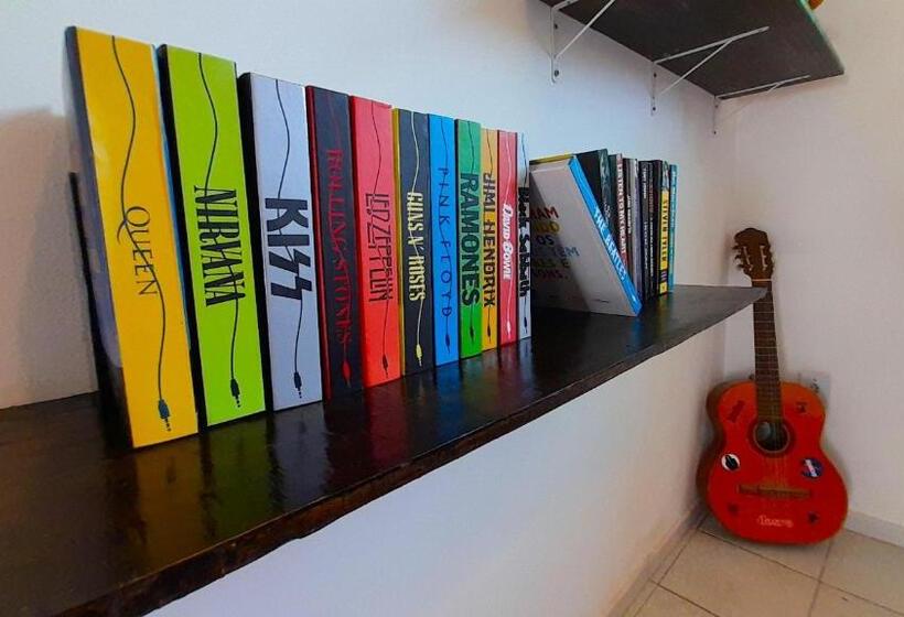 بنسيون Pousada Do Rock