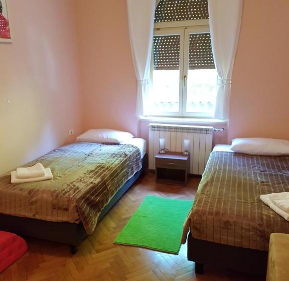 پانسیون Rooms Portorose Center