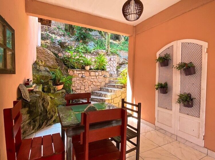 پانسیون Solar Da Praia Pousada