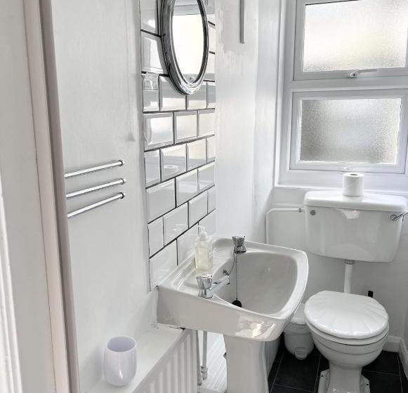 ペンション The Dozy Deer