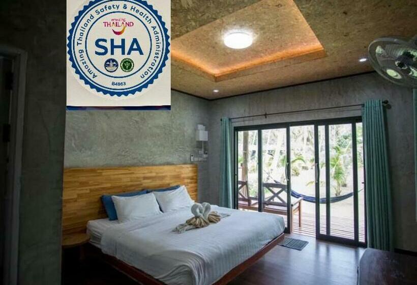 Suan Maprao Ko Kut Resort