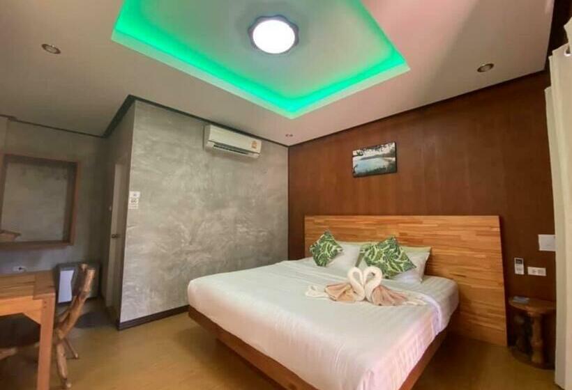 Suan Maprao Ko Kut Resort
