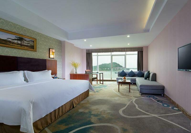 Vienna Hotel Guangdong Shanwei Feicui Bay