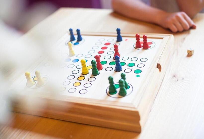 Youth Hostel Proteus Postojna