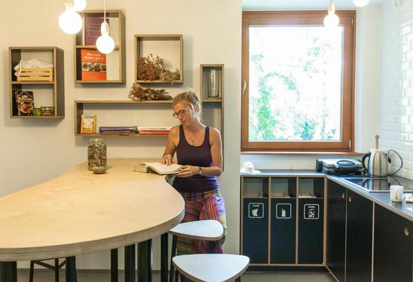 Youth Hostel Proteus Postojna