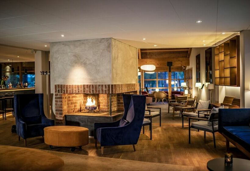 ホテル Djurönäset