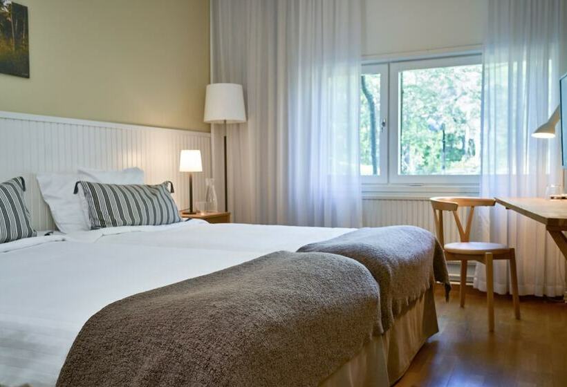 ホテル Djurönäset