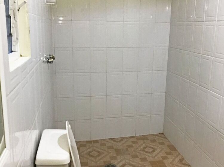 بنسيون Casa De Huéspedes Elim