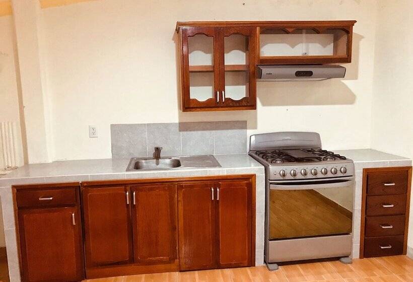 بنسيون Casa De Huéspedes Elim