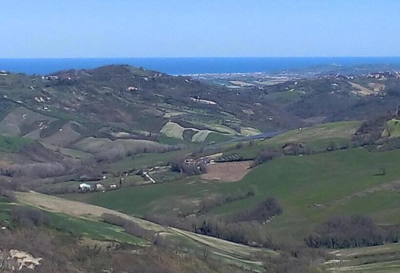 ベッドアンドブレックファースト Albergo Diffuso   Il Poggetto Tra Urbino & San Marino