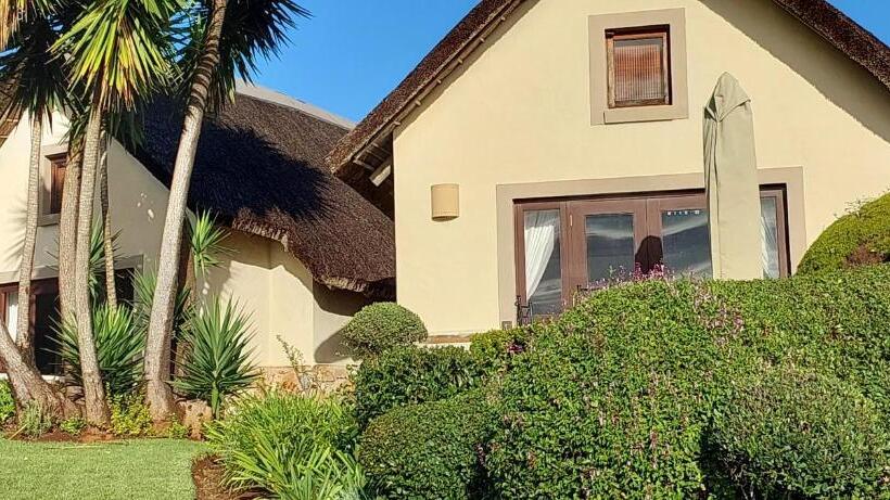 민박 Paradise Cove