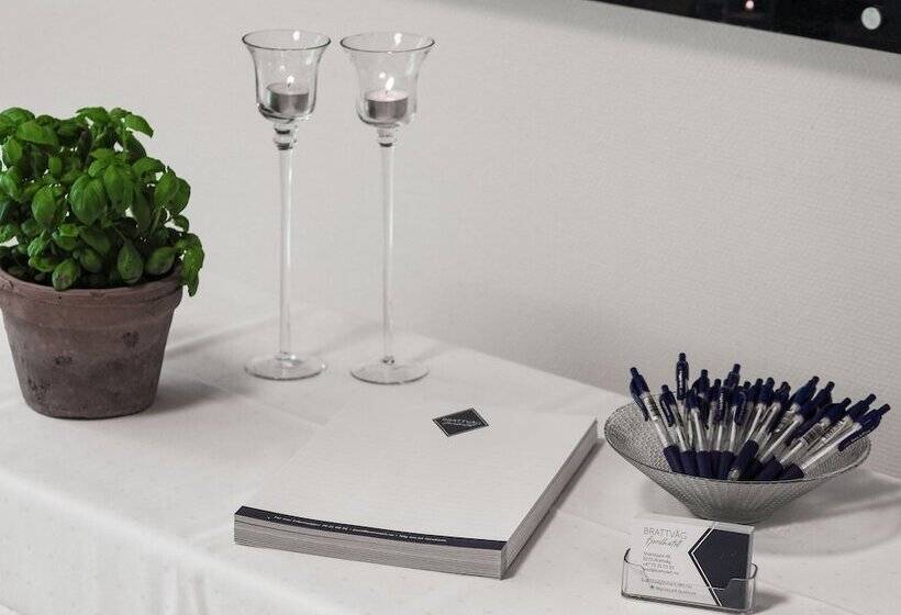 Brattvåg Fjordhotell