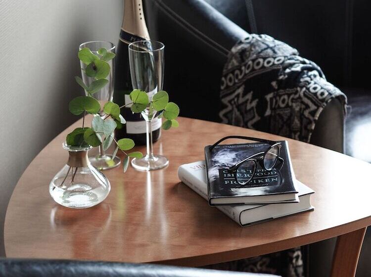 Brattvåg Fjordhotell