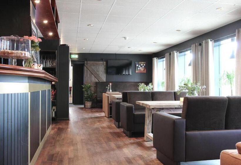 Brattvåg Fjordhotell