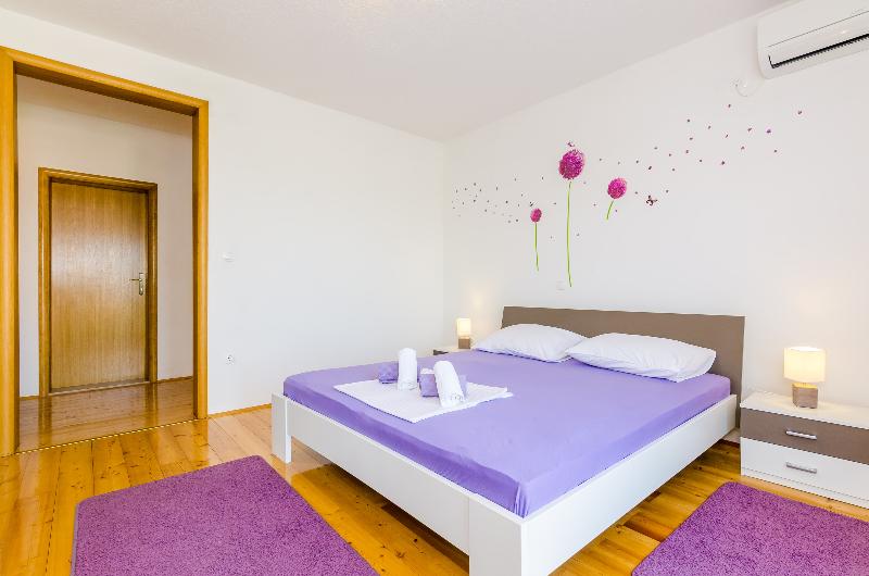 فندق Apartment & Rooms Maždin