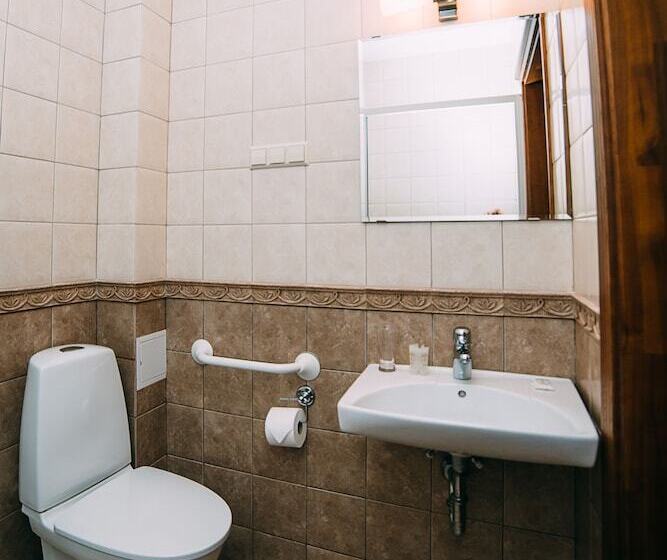 هتل Bistrampolis Manor