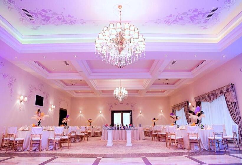 בית מלון כפרי Cardinal Domeniile Martinutzi