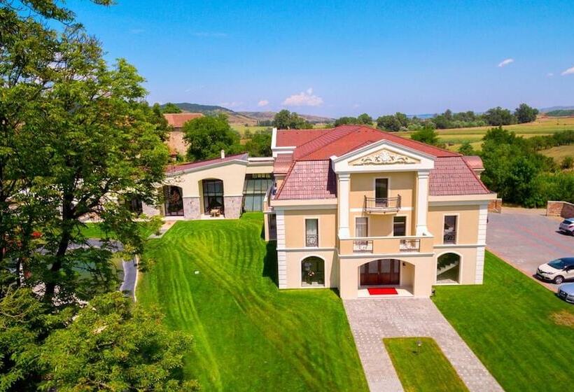 בית מלון כפרי Cardinal Domeniile Martinutzi