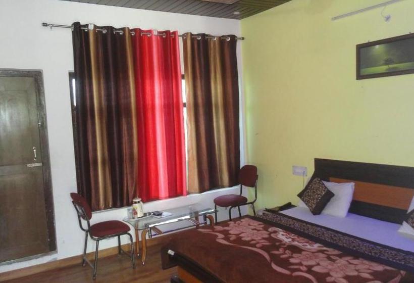 호텔 Deepraj, Kausani