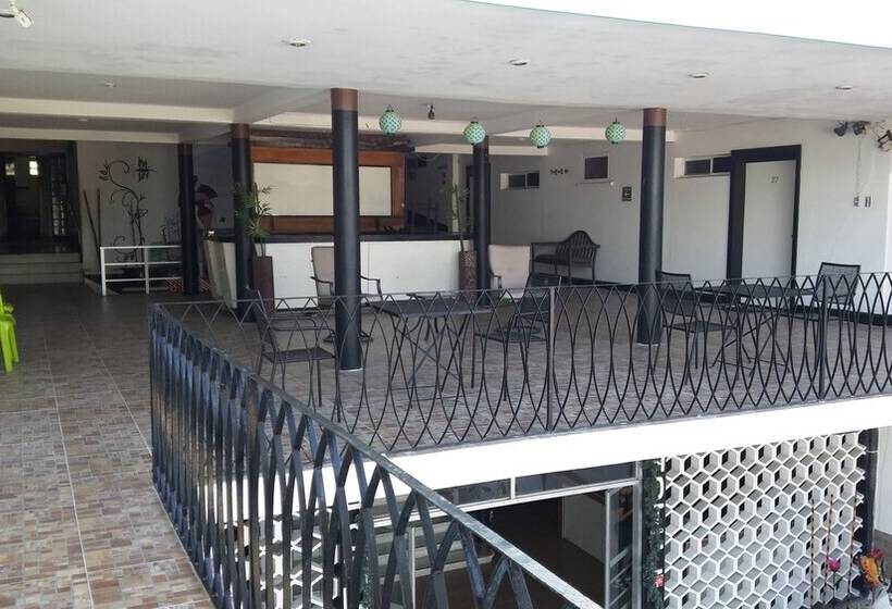 בית מלון כפרי El Dorado