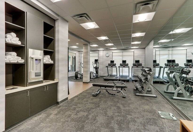 فندق Fairfield Inn & Suites By Marriott Asheville Weaverville