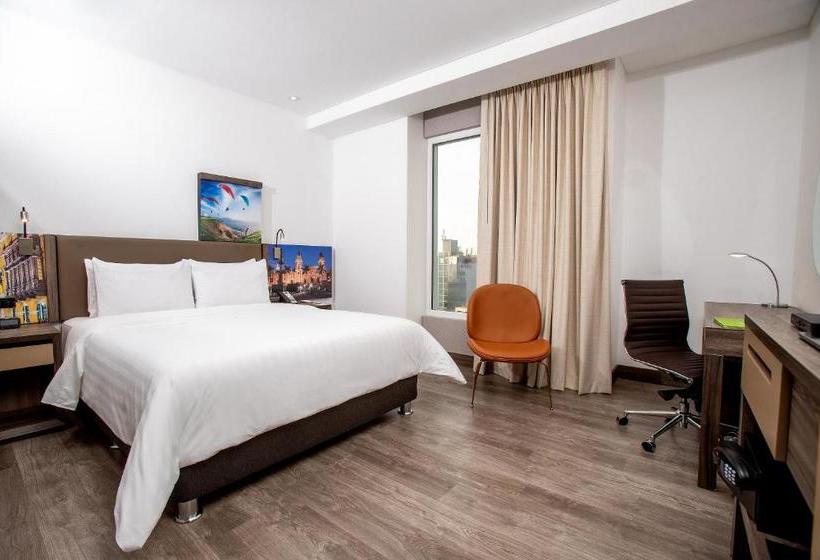 ホテル Hampton By Hilton Arequipa