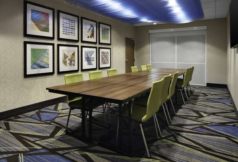 فندق Holiday Inn Express & Suites Griffin