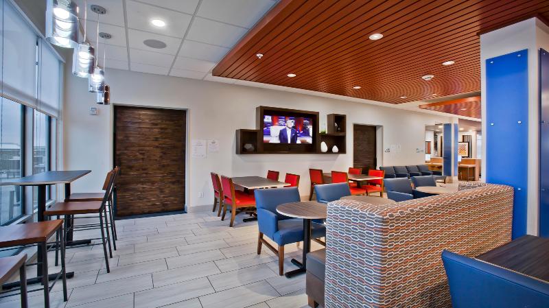 בית מלון כפרי Holiday Inn Express & Suites Green River By Ihg