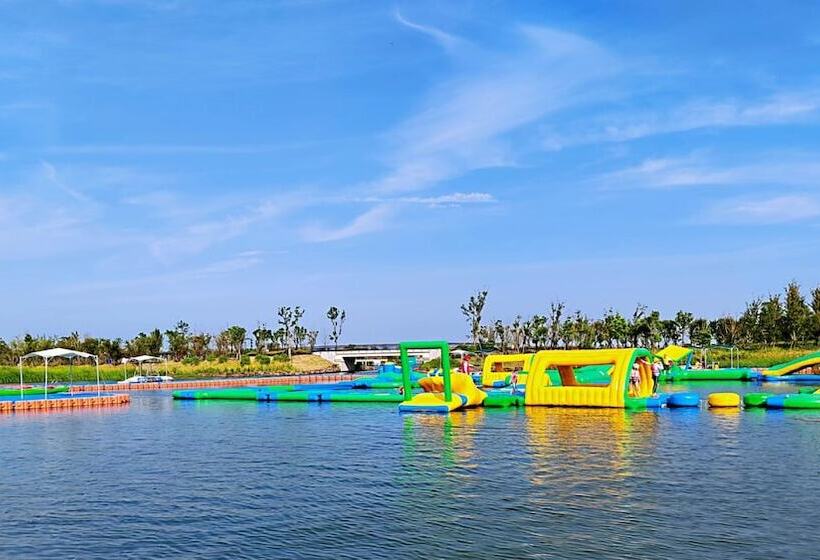 Отель Holiday Inn Shanghai Dishui Lake By Ihg