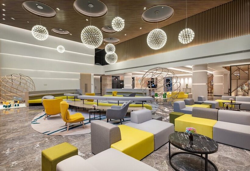 Отель Holiday Inn Shanghai Dishui Lake By Ihg