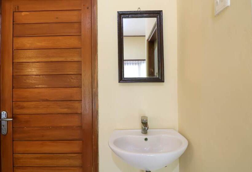 Отель Kenanga Homestay By Oyo Rooms