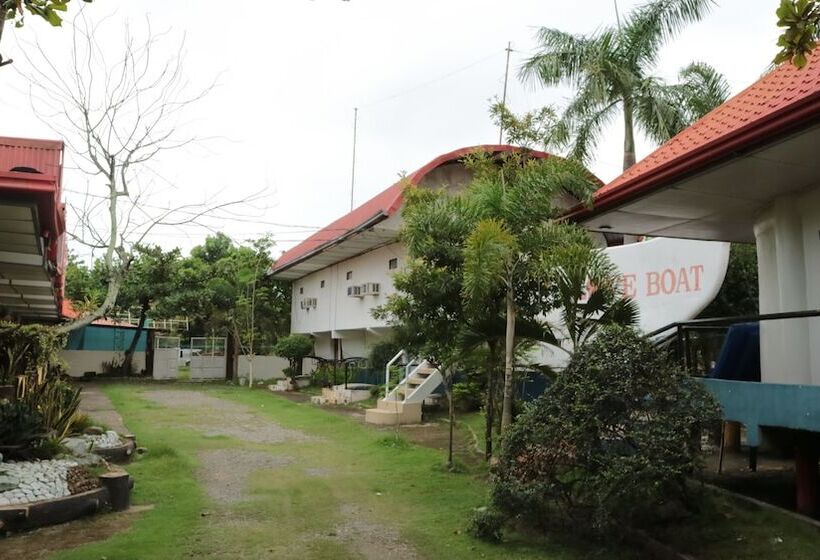 هتل Nipa Hut Resort