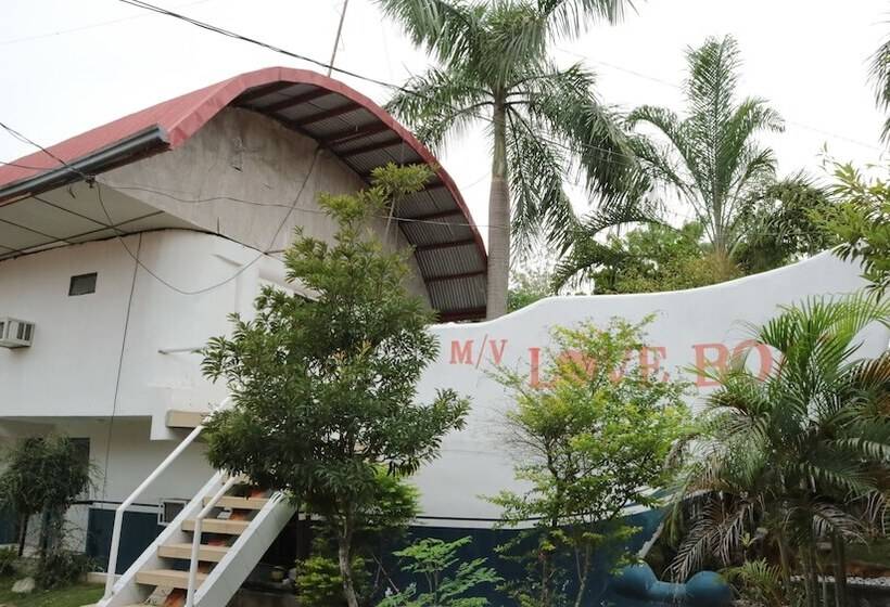 هتل Nipa Hut Resort