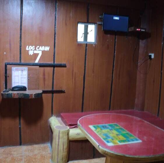 هتل Nipa Hut Resort