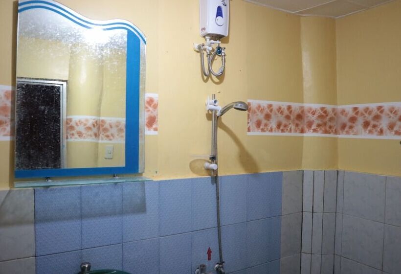 هتل Nipa Hut Resort