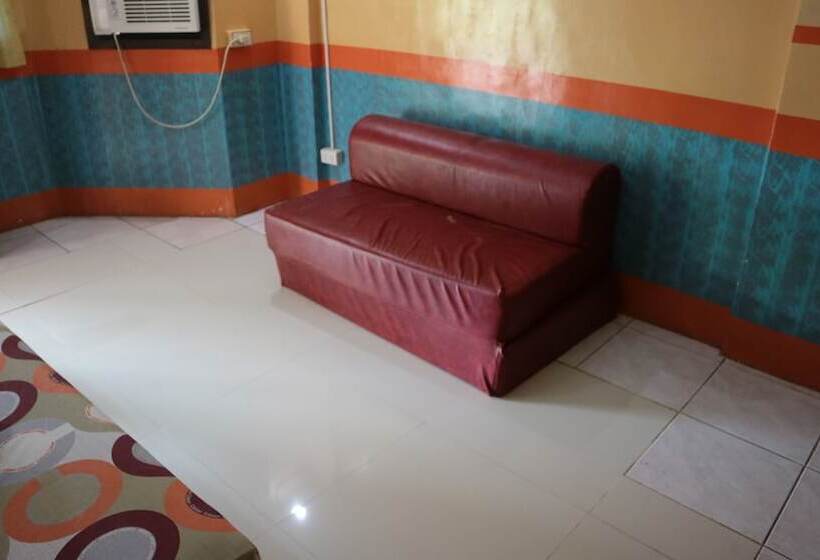 هتل Nipa Hut Resort