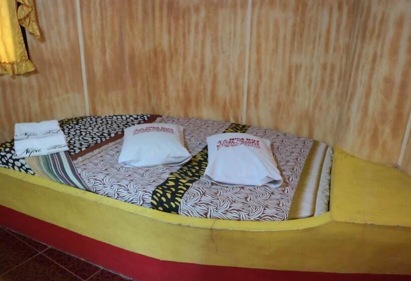 هتل Nipa Hut Resort