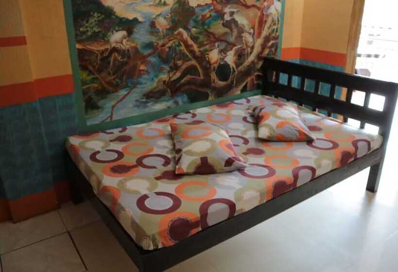 هتل Nipa Hut Resort