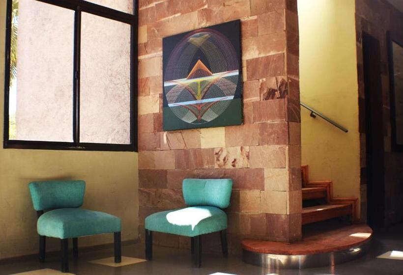 هتل Puesta Del Sol