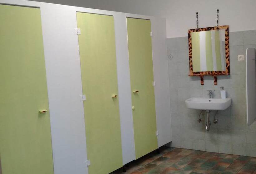 هتل Residence Muzica Bed And Breakfast