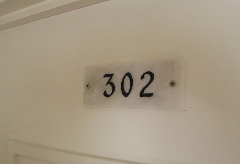 Hotel Romblon Fun Divers & Inn