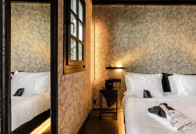 Отель She Mykonos Boutique