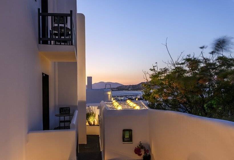 Отель She Mykonos Boutique