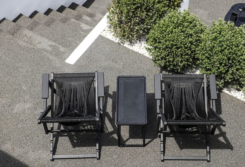 Отель She Mykonos Boutique