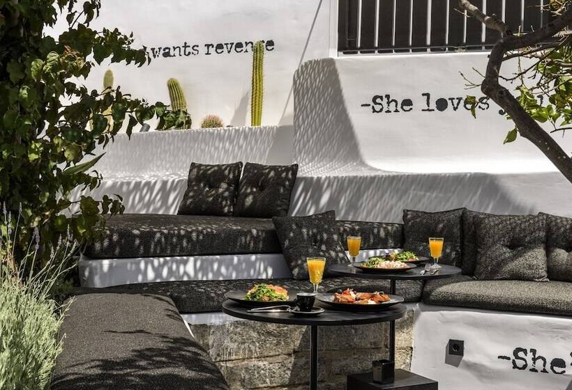 Отель She Mykonos Boutique