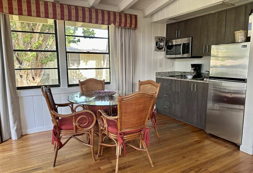 فندق Silver Sands Beach Resort