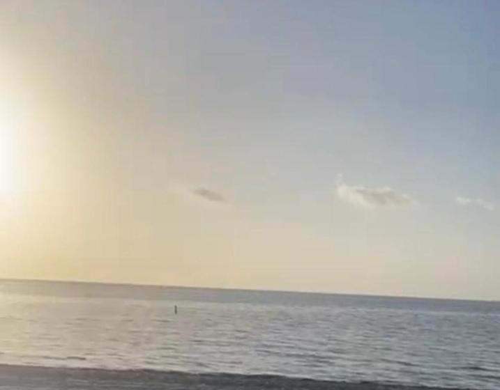 فندق Silver Sands Beach Resort