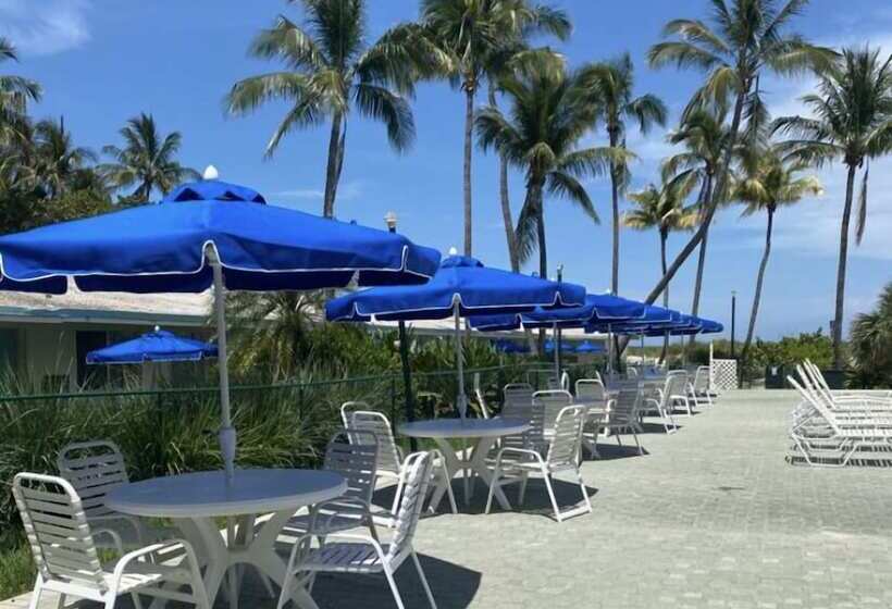 فندق Silver Sands Beach Resort